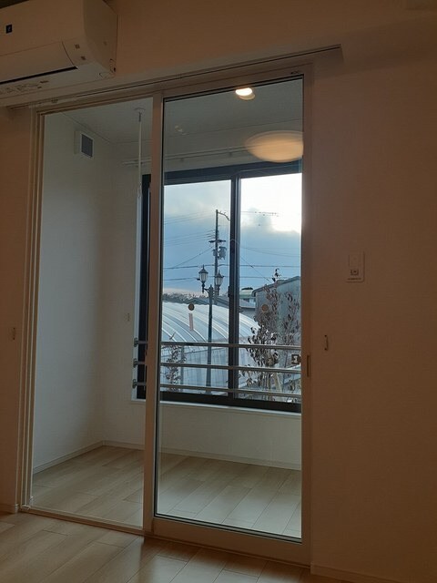 物件内観写真17　(サンルーム)