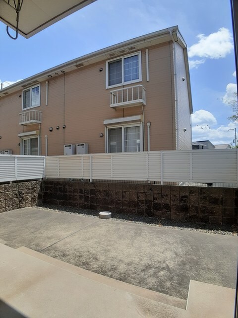 物件内観写真16　(テラス)