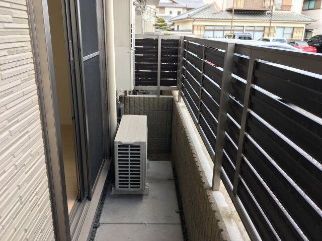 物件内観写真15　(テラス)