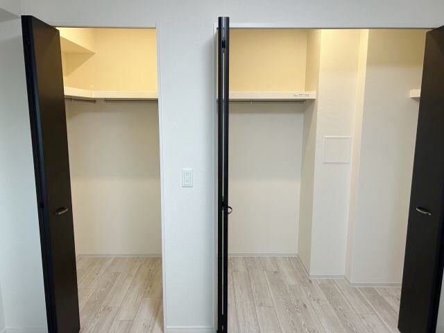 物件内観写真16　(ウォークインクローゼット)
