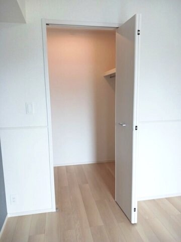 物件内観写真15　(ウォークインクローゼット)