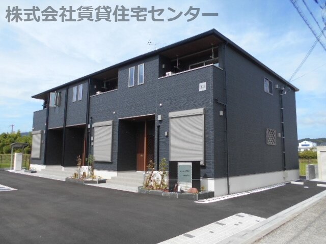 サーレ・プラスの物件外観写真