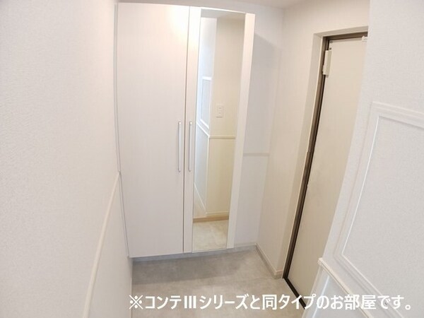 玄関(同仕様)