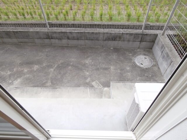 物件内観写真17　(同仕様：専用庭)