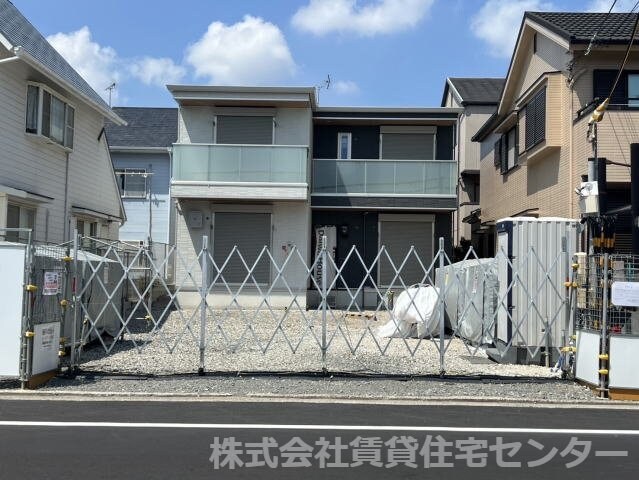 物件外観写真3　(建築中)