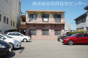 ネオハウス紀三井寺外観写真