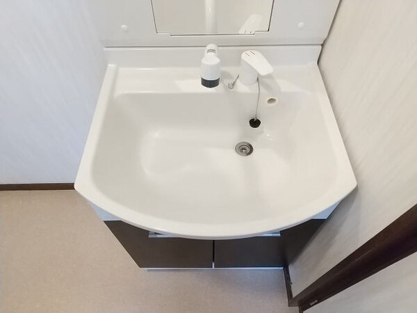 独立洗面台