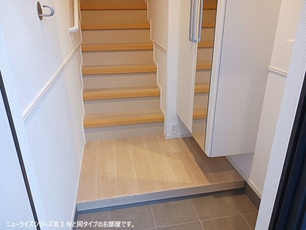 玄関(同仕様)
