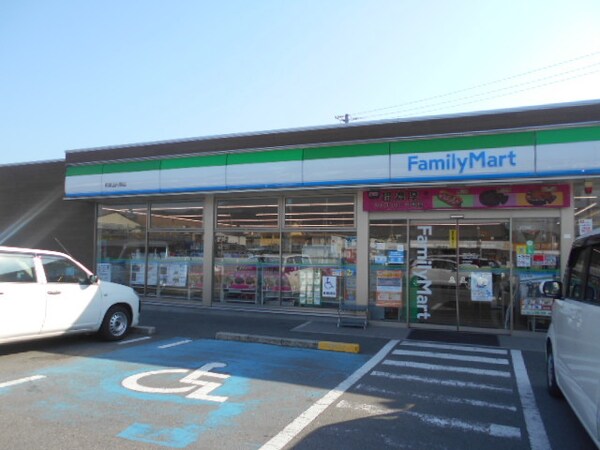 周辺環境(ファミリーマート 和歌山内原店様 898m)