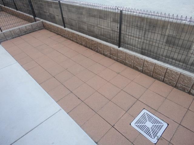 物件内観写真15　(庭)