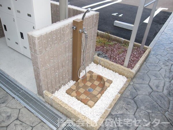 その他(ペット専用足洗い場)