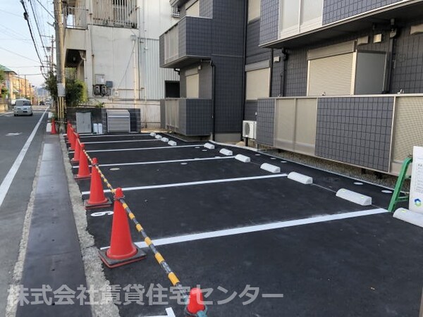 駐車場(建築中)
