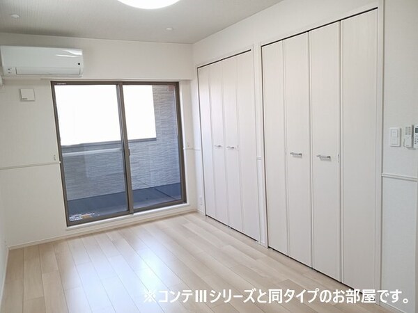 寝室(同仕様)