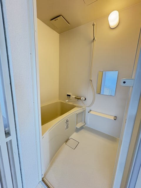 物件内観写真9　(同仕様)