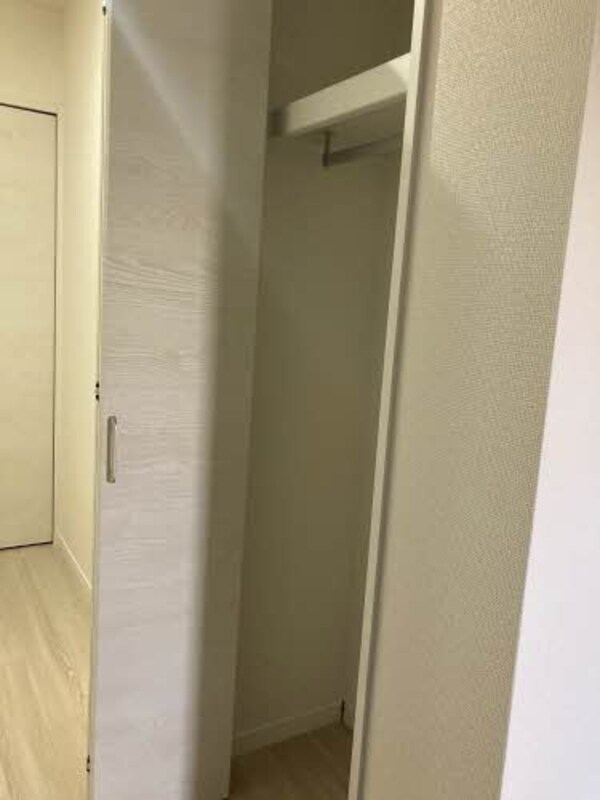 内装他