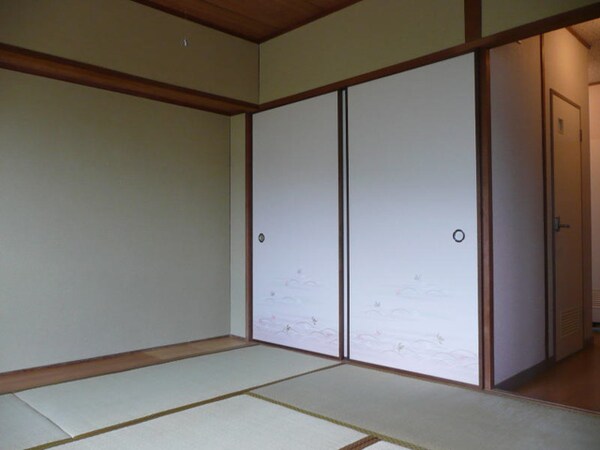 寝室(同仕様)