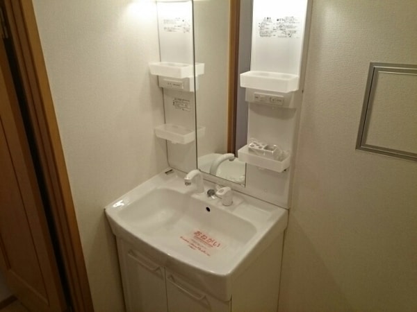 独立洗面台