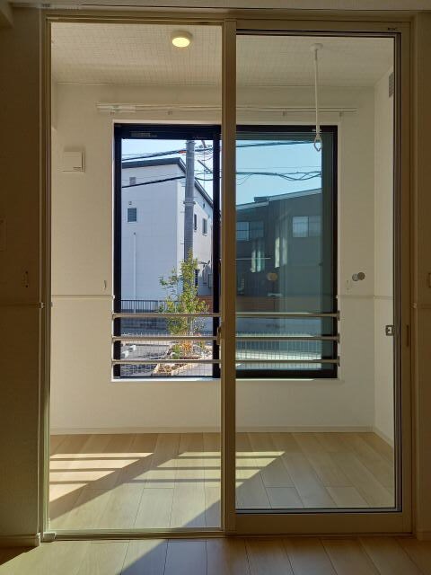 物件内観写真17　(サンルーム)