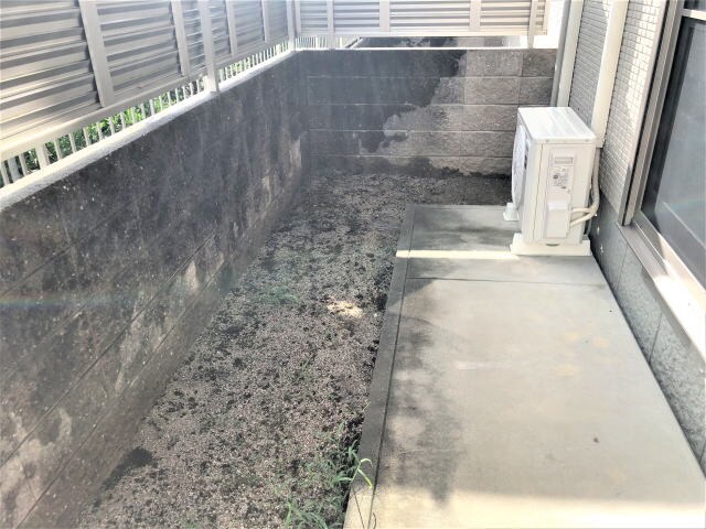 物件内観写真16　(庭)