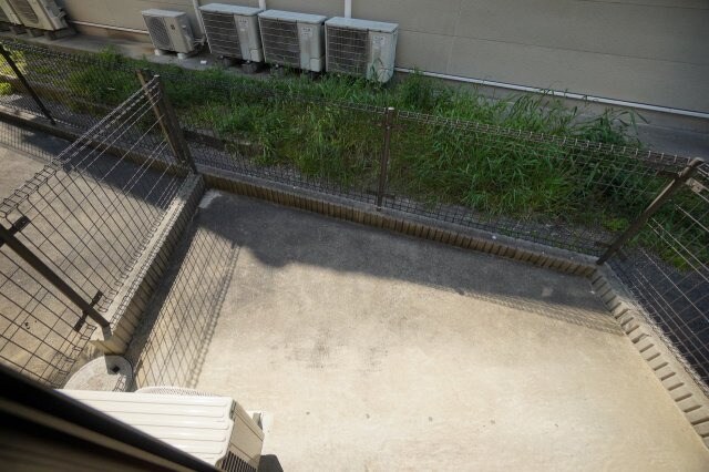 物件内観写真16　(専用庭)