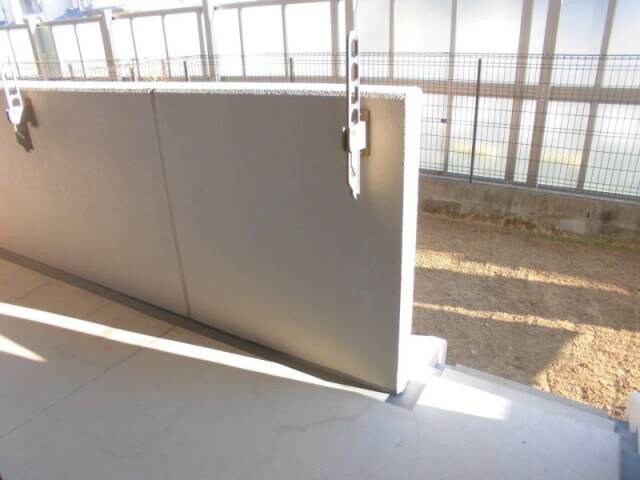 物件内観写真24　(テラス
同仕様)