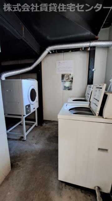 物件内観写真27　(コインランドリー)