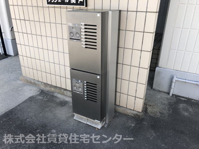 物件内観写真28　(宅配ボックス)