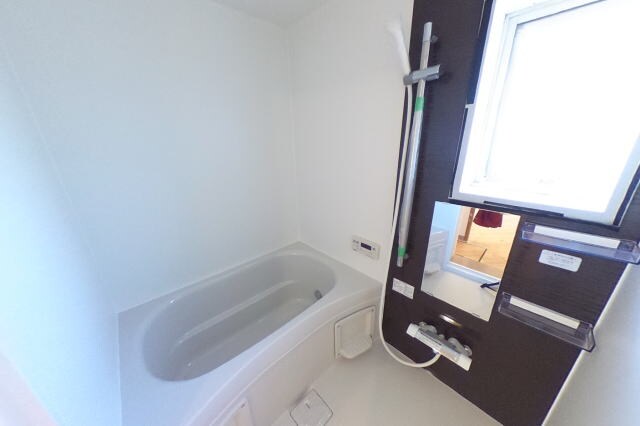 物件内観写真8　(同仕様)