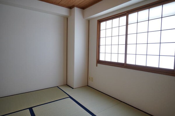 寝室(同仕様)