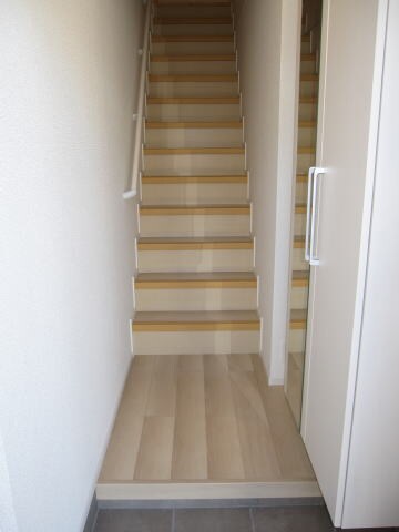 物件外観写真2　(同仕様)