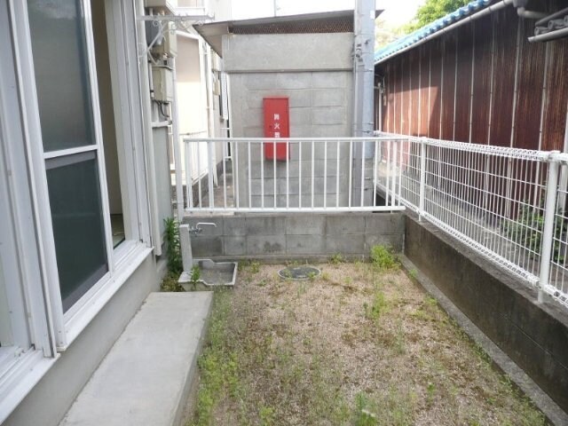 物件内観写真16　(庭)