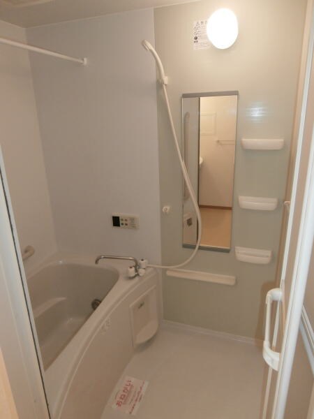 物件内観写真8　(同仕様)