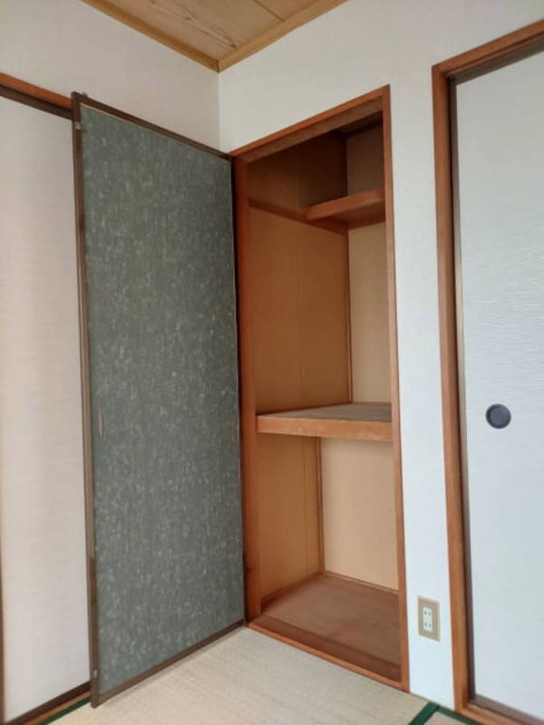 内装他