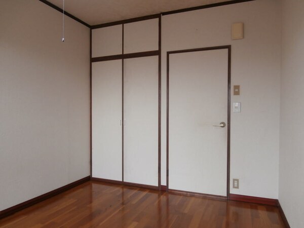 寝室(同仕様)