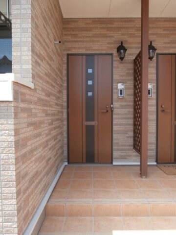 物件外観写真2　(同仕様)