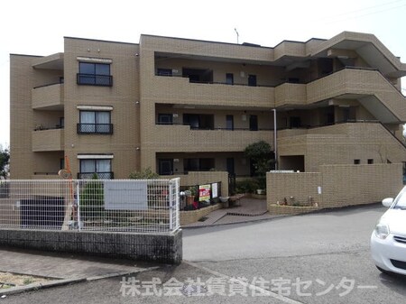 ビバリーヒル園部外観写真