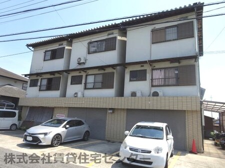 尾崎住宅Ａ北棟(６戸１)外観写真