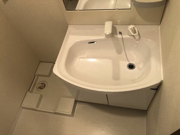 独立洗面台