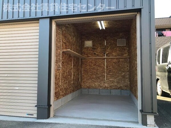 その他(バイクガレージ)