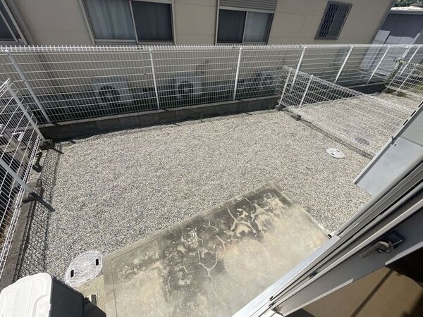 バルコニー(専用庭)