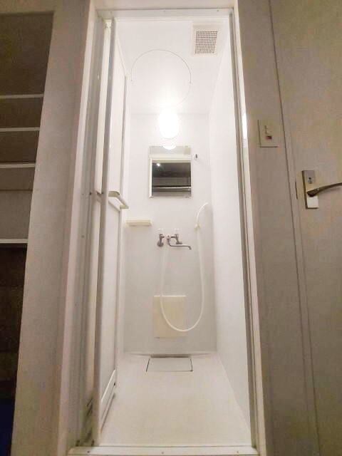 物件内観写真21　(シャワールーム)