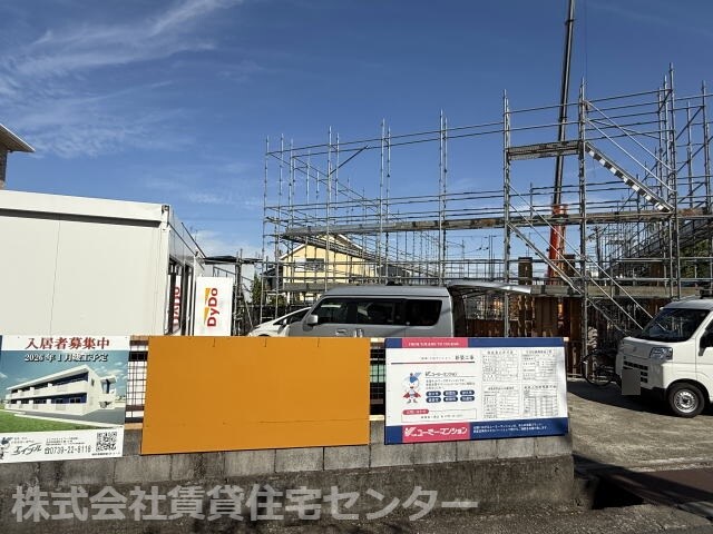 物件外観写真2　(建築中)