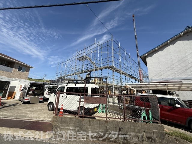 物件外観写真3　(建築中)