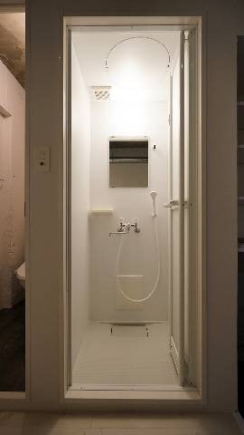 物件内観写真20　(シャワールーム　同仕様)