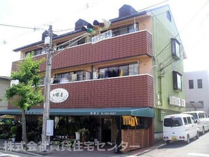 シャールス園部外観写真