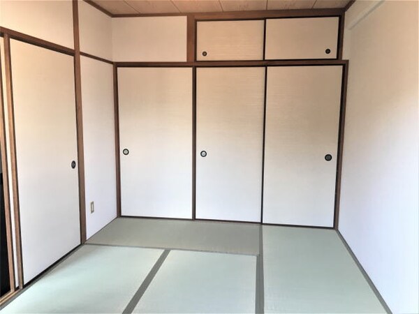 寝室(同仕様)
