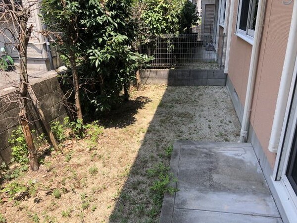 バルコニー(専用庭)