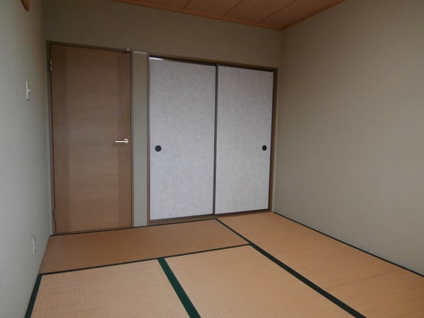 寝室(同仕様)