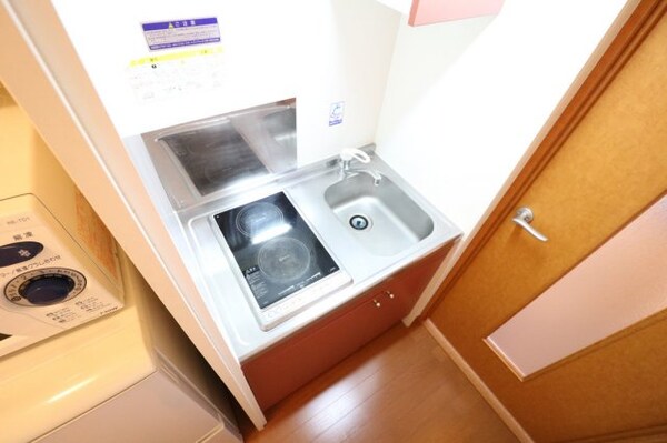 キッチン(お掃除ラクラク♪2口ラジエントヒーター採用！)