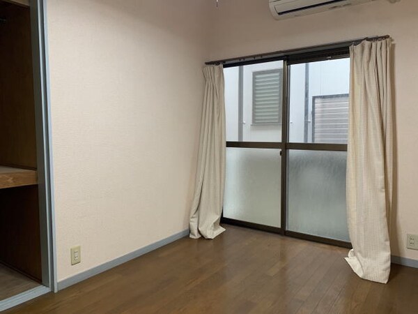 居室(同仕様)
